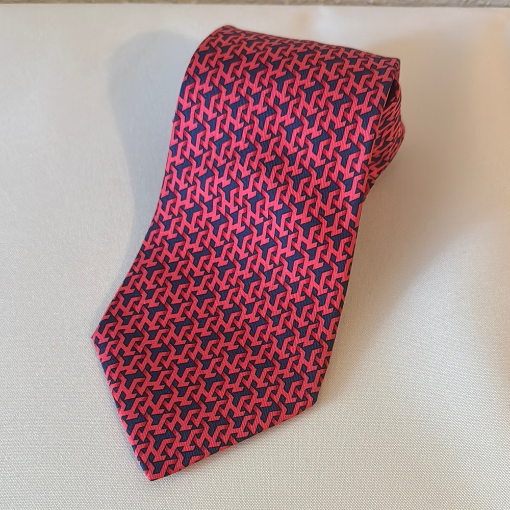 Hermes H logo link red silk tie